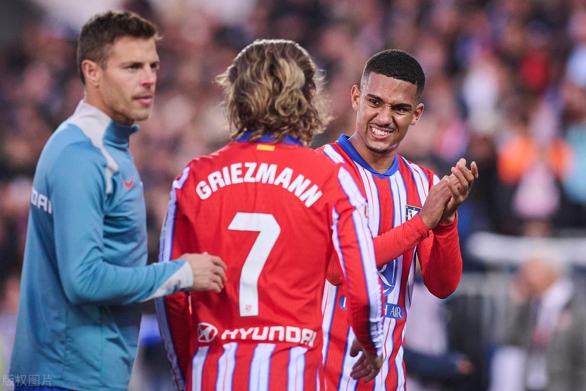 九游体育官方网站-这也行？集结日里尔调整名单以备国王杯西汉姆远射贴柱备战欧冠，转会期勒沃库森手感冰凉(勒沃库森新帅上任)